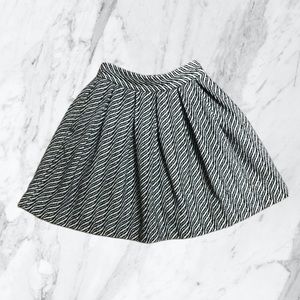 ANTHROPOLOGY STORM & MARIE Size 2 Alaia Wool Blend Skirt